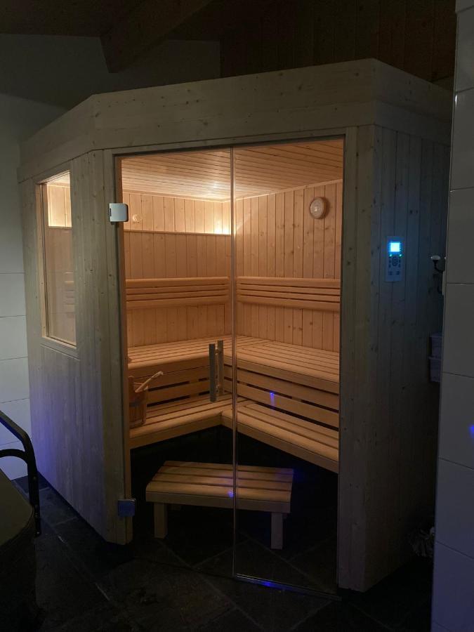De Porrel Polsbroek Unit Met Prive Jacuzzi, Spa En Sauna Экстерьер фото